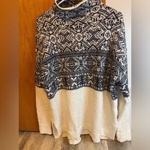 Merona mock turtleneck sweater size XXL white with black pattern upper portion
